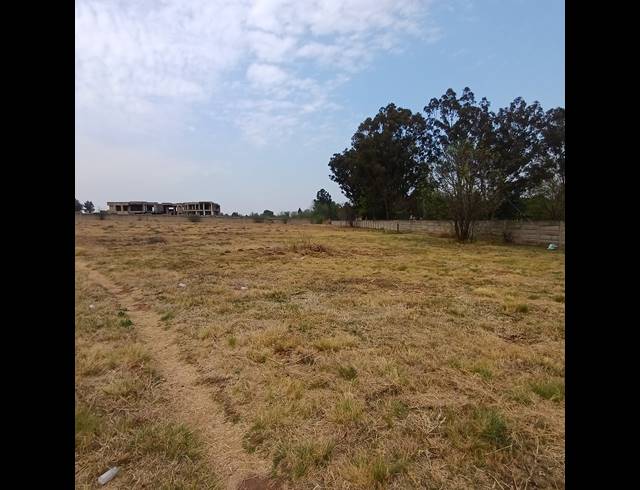 1,995M² VACANT LAND FOR SALE IN HENLEY ON KLIP